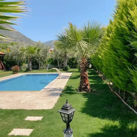 Gocek Inlicede Havuzlu 4+1 Villa, Inlice Willa Fethiye